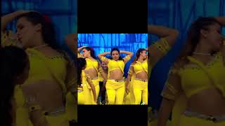 Akshya kumar hot dance with beautiful girls in tiptip barsa pani🔥#short #shorts #subscribe