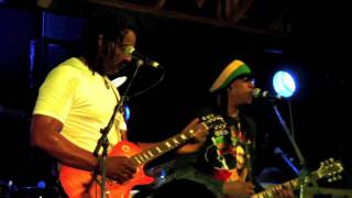 The Original Wailers in Byron Bay - Concrete Jungle, Natural Mystic