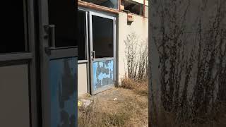 CREEPY ABANDONED SCHOOL #shorts #abandoned #urbex #scary #school #urbanexploration #abandonedplaces