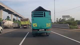 Lampu merah Cisalak - Tol Cijago ... Macet terusss