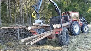 Valmet 605 loading wood. FMV 240(4.7m)