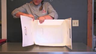 Kaysie Lackey Demonstrating How to Assemble the Cake Porter Box