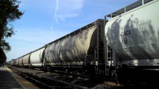 BNSF # 6140 Leads Grain Train Through Hollywood