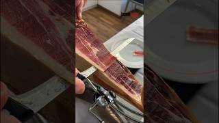 Primeras nociones de emplatado de jamón by Pedro José Pérez Casco 🙌