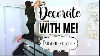 DECORATE WITH ME // Collage Wall // How To Style