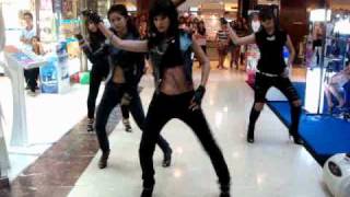 110226_Bratz cover 4MINUTE - Pretty Girl Le'Sasha @Central Pinklao