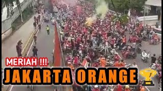 Iring - iringan konvoi Kemenangan Persija Jakarta di Jln.Sudirman