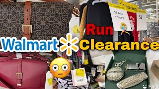 Walmart clearance/ run 🏃‍♀️ and be fast about it 😳