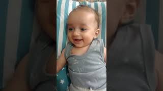 خنده های زیبای کودک من My baby's beautiful laughter