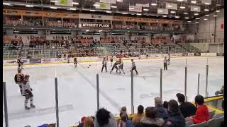 Estevan Bruins: Eric Houk vs. Zak Smith