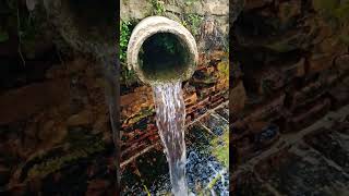 Caño de agua cristalina en cámara lenta. Fuente de Rodas, #Montilla, #cordoba, #andalucia, #españa.