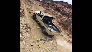 Cruiser and it's climbing Skills | Iran Balochistan Border | Cruiser | Zamyad | ایران بلوچستان باڈر