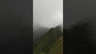 Kabut Tebal Angin Kencang Dipuncak Gunung Kerenceng #shorts