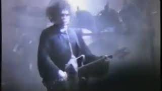 The Cure - Boys Don't Cry (Heerenveen 1989)