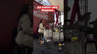 Aksi drummer cantik mempesona #shorts #music #cantik