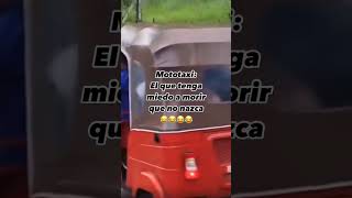 #mototaxi le gana a una #ford ford #elmanchitas #humor #shorts #viral