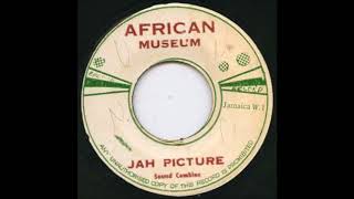 ReGGae Music 883 - Sound Combine - Jah Picture [African Museum]