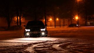 BMW 745li snow drift (muffler delete)