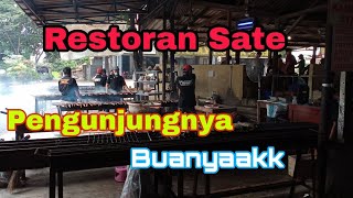 Warung Sate Maranggi Pengunjungnya Banyak