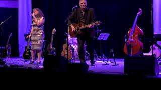 Nanango  - Live im Stadttheater Ingolstadt mit dem Song "Nanango"