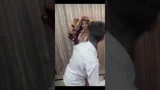 Dulhan flow mei aa gaii😂😂#dance #trending #comedymovies #wedding #bride #masti #viralvideo