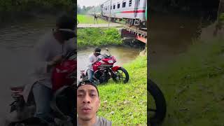 Malah belok ke sungai