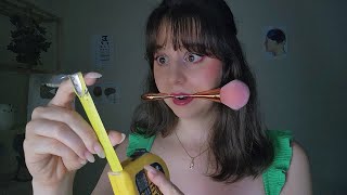 ASMR | Te maquiando e medindo rápido