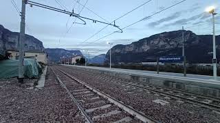 treno alta velocità in transito a  Mezzocorona