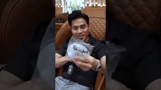 Singer Andy Quach's Second Ever Pedicure