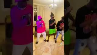 Chino kidd na group lake wakicheza《ABO MVELO》Official dance