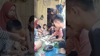 Kebersamaan dikampung makan nasi liwet #shortvideo #pedesaanjawabarat #backsoundalam