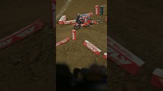 Hunter Lawrence almost crashes 😳 insane reaction time! #supercross #crf #crash #closecall #dirtbike