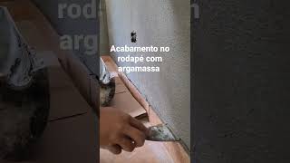 #acabamento #rodapé com #argamassa