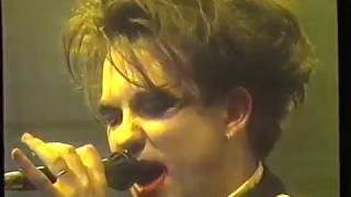 The Cure - Hot Hot Hot!!! (UK TV The Tube 1987)