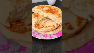 Homemade delicious 🍞 Naan ki roti /flat bread Easy round bread recipe #ytshortstrending