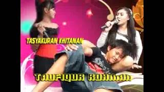 Dangdut Hot... Biduan Goyang Hots.....