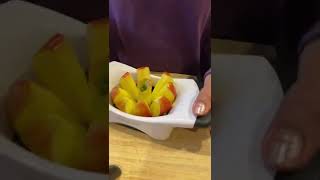 How to cut apples 🍎 easily