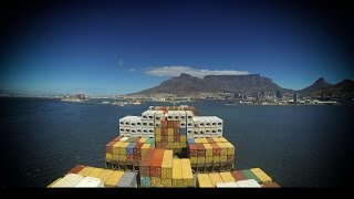 Time-lapse (30x): arrival Cape Town (South Africa) [4K / UHD]