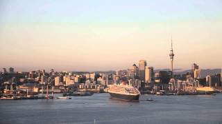 Queen Mary 2 - Auckland (2013)