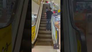 funny escalator😂no fear baby😱😅#shorts #shortsvideo #youtubeshorts #trendingshorts #ayaankatal #viral