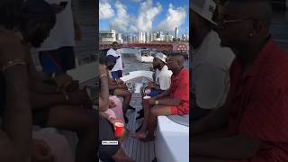 Davido having Fun with His Family & Friends #shorts #shortsvideo #shortsfeed #davido