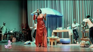 Kueena (N3) - "Bring The Whole Hood" Evvie McKinney I Prestation Live Finale Saison 2 I #Nyora S2