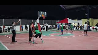 juxtlahuaca vs amig9s del güero torneo de basquetbol en san Miguel lado mixtepec