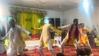 Bride brother friends funny dance …choreography by Ravi prajapati