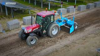 Weterings levelling board for the levelling or grading of soil in greenhouses and nurseries.