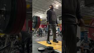 Life gets hard as an amputee, but I’m harder 💪 275x5 deadlift 🔥 Limits are meant to be broken! 🦾