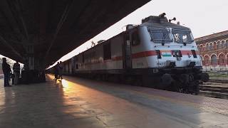 12313 Rajdhani Express departs Sealdah with Howrah WAP7 37182 in-charge