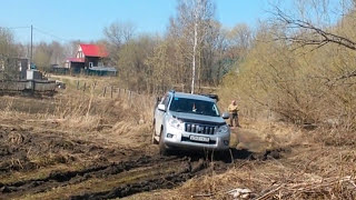 Toyota Prado 150 vs Subaru Forester SH