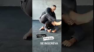 Posição de jiu-jitsu triangulo invertido   @juansallesjj