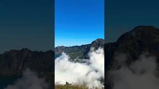 Emang boleh makan siang dengan view se surga ini? Gunung Rinjani #rinjani #shorts